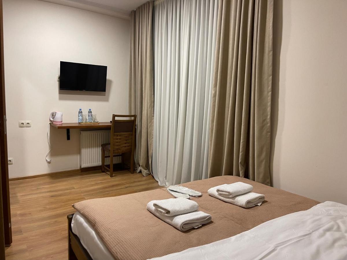 Art Family Hotel تبليسي المظهر الخارجي الصورة