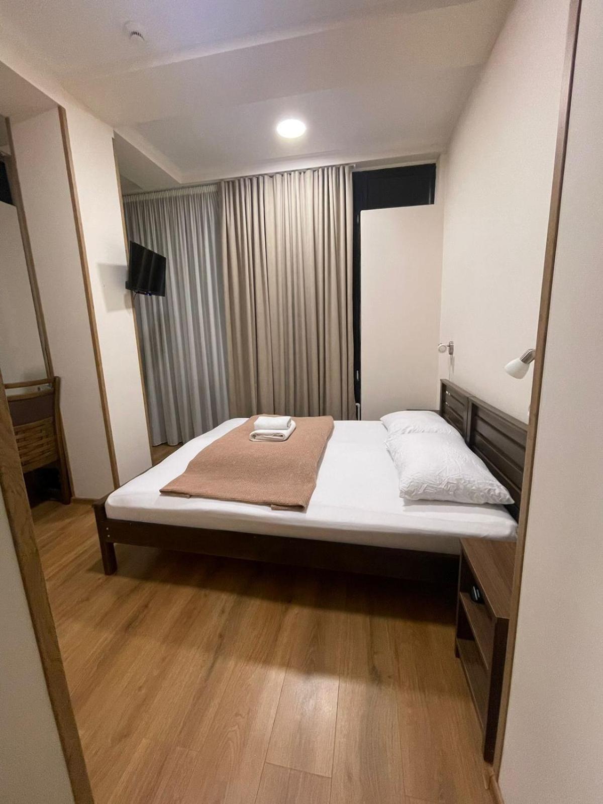 Art Family Hotel تبليسي المظهر الخارجي الصورة