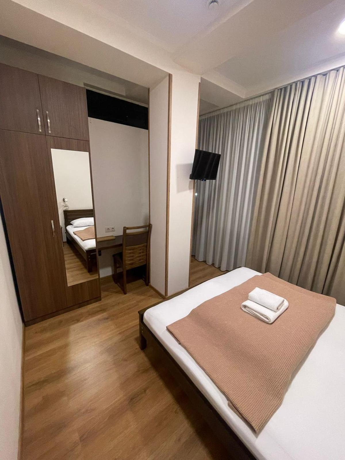 Art Family Hotel تبليسي المظهر الخارجي الصورة